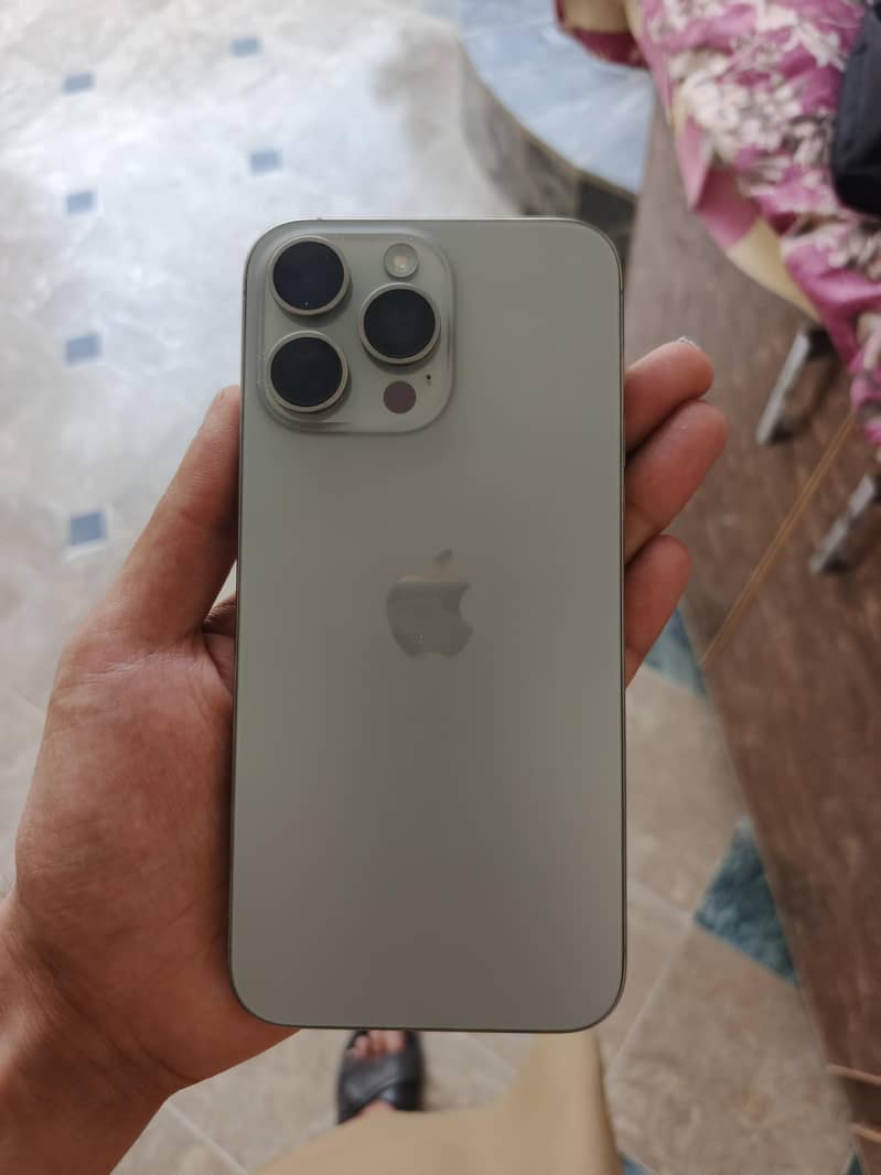 iphone 15 pro max 0