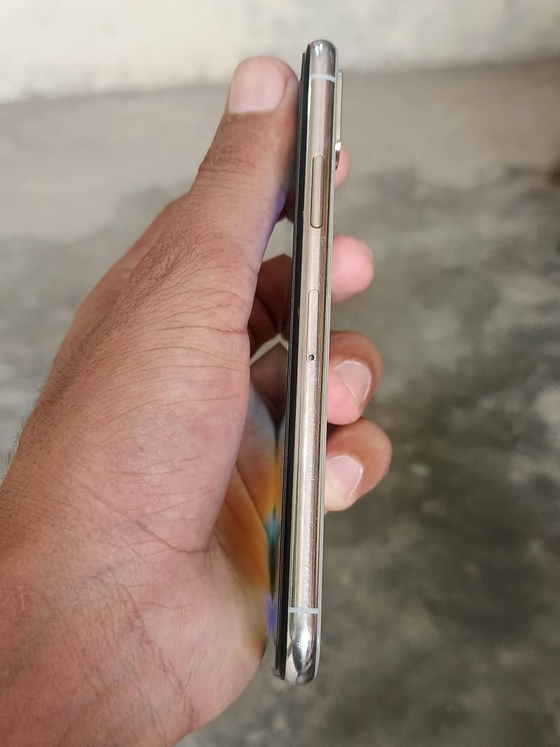 Apple iPhone X 2