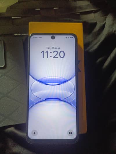 Realme C75x 12/128  with original box