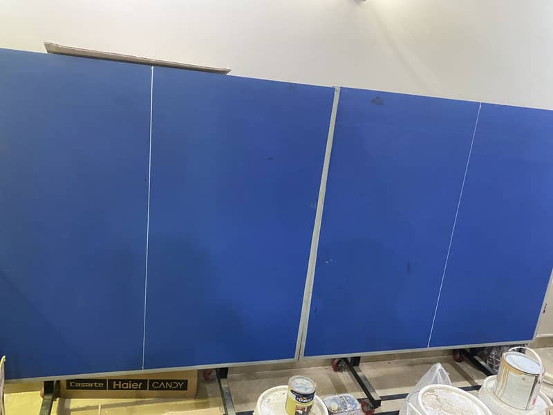 Table tennis table 0