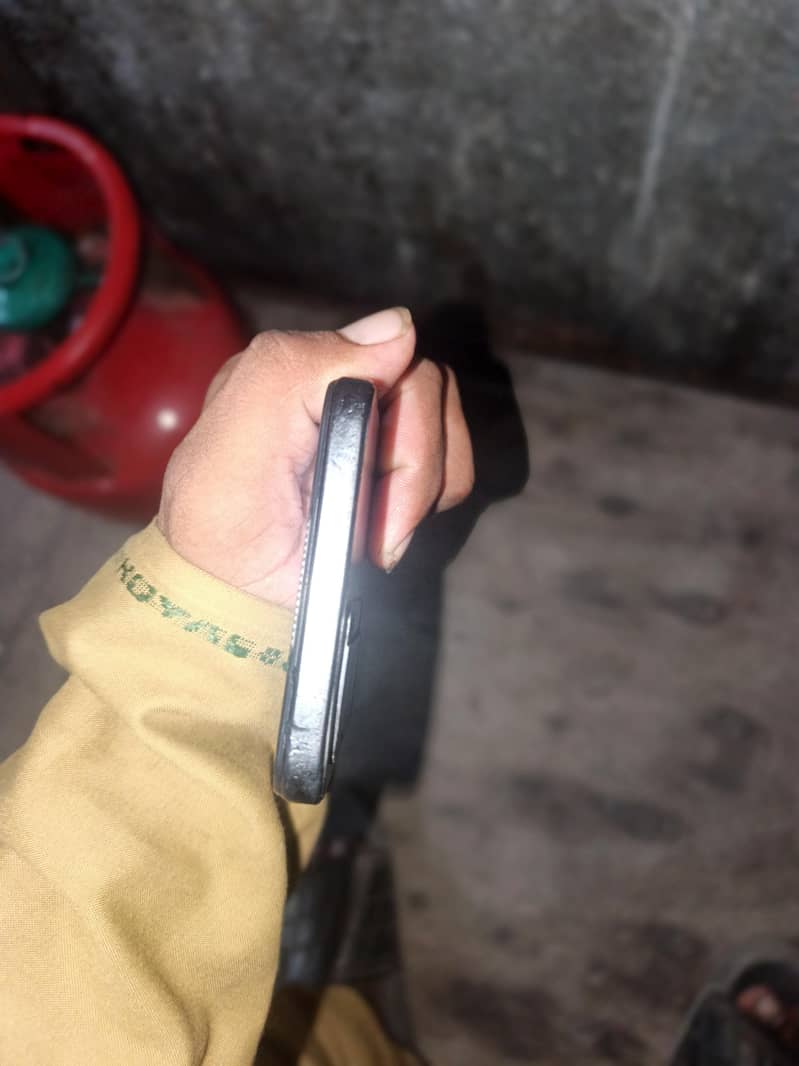 OPPO A57 3