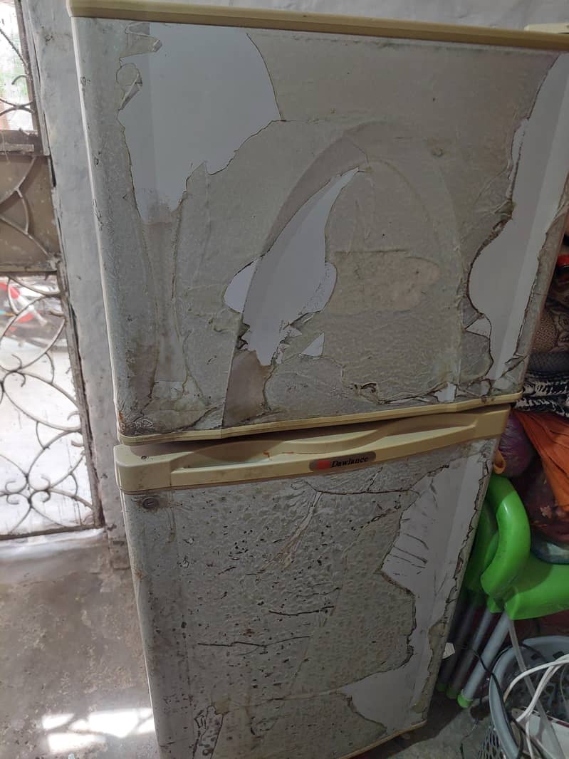 Dawlance fridge Medium Size 0
