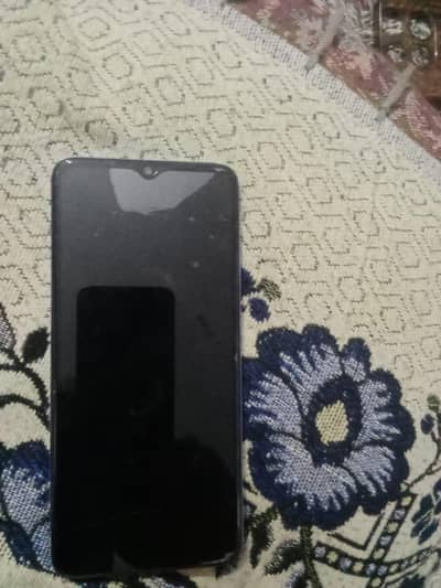 infinix smart 7 4 64 gb 10by8 all ok panel ka glass tuta hai