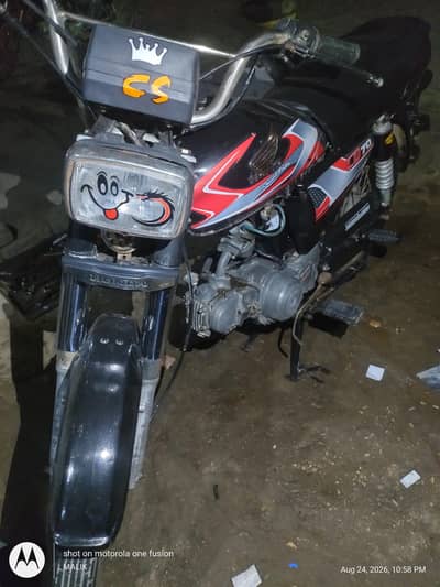 honda 2001  model hyd