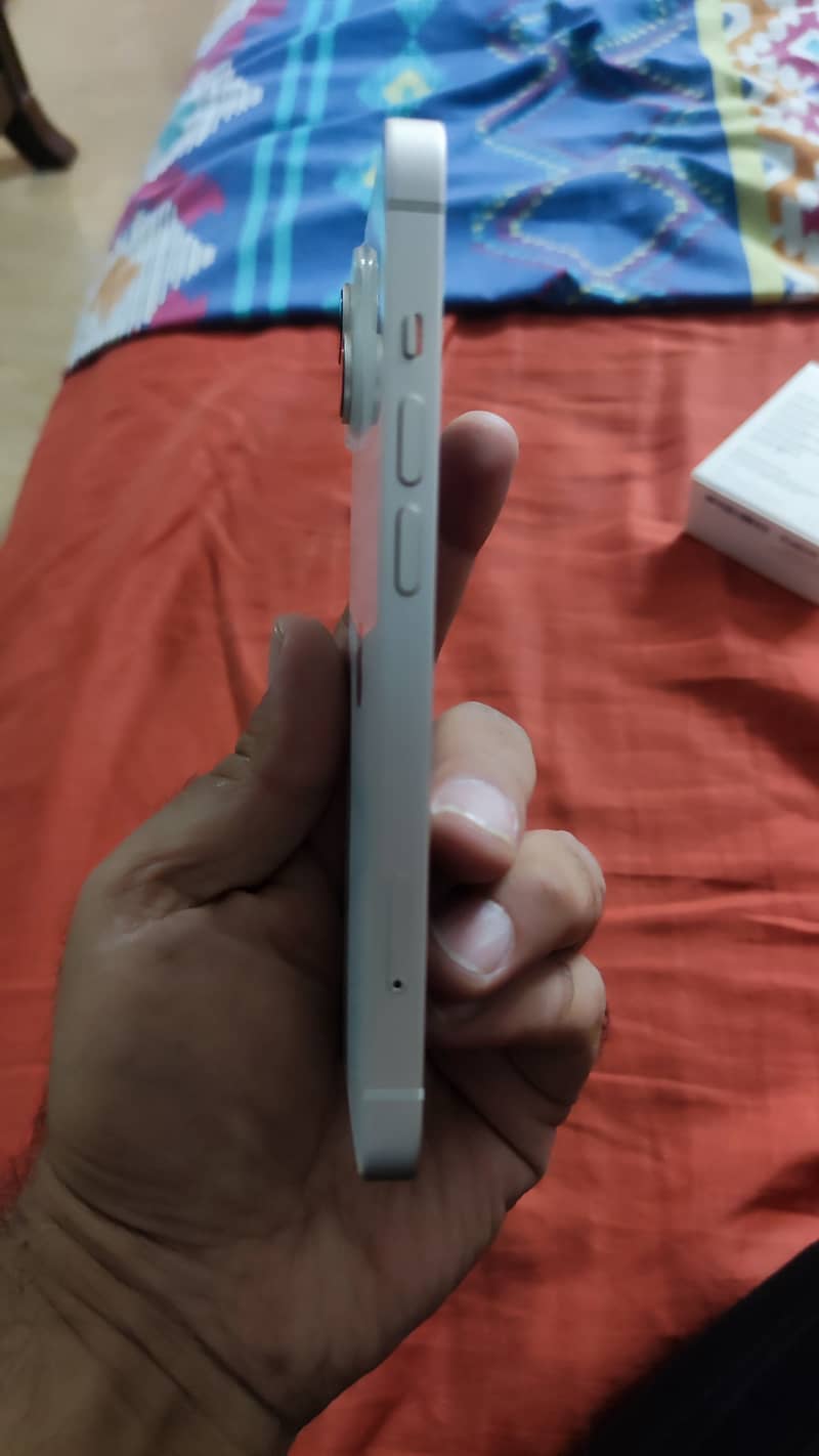 Apple iPhone 14 5