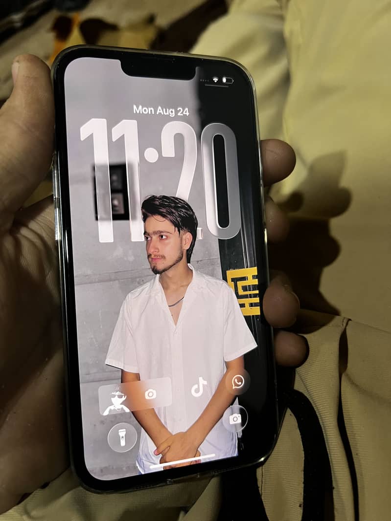 Apple iPhone 13 1