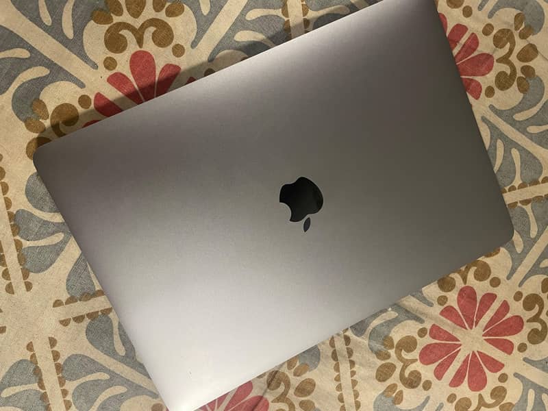 Selling MacBook Pro 2