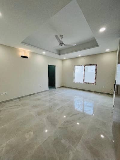 Brand New 350 Square Yards House Available In Falcon Complex New Malir For Sale