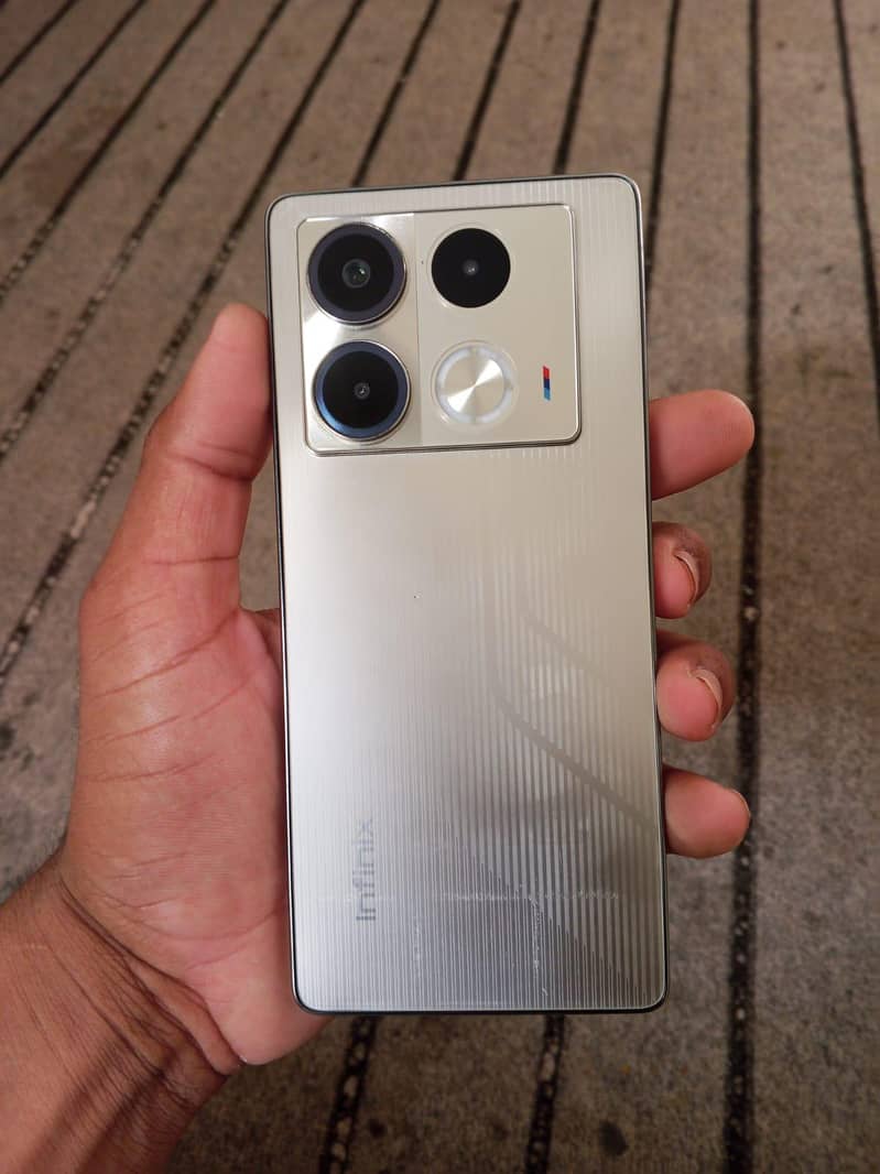 Infinix Note 40 0