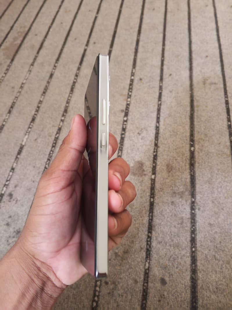 Infinix Note 40 4