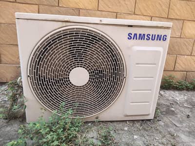 VERY URGENT SPLIT AC 1.2 TON PRICE 32000