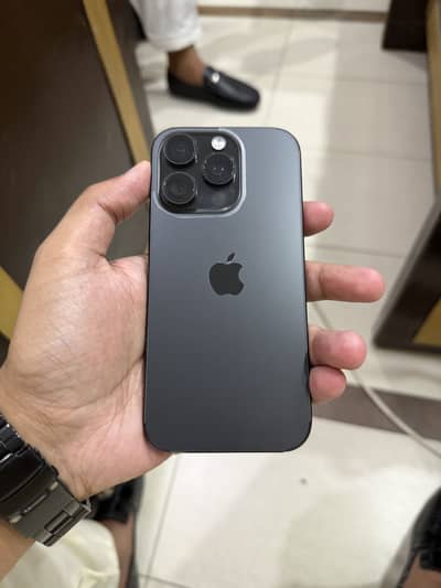 Apple iPhone 16 Pro JV