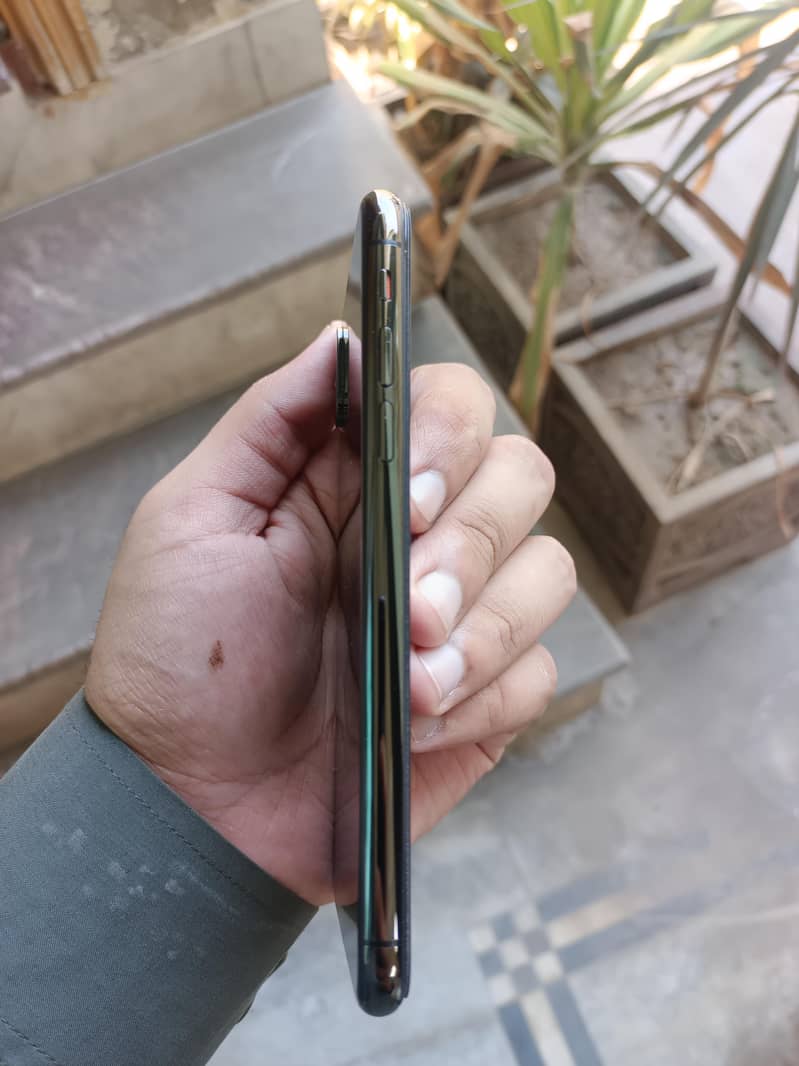 Apple iPhone XS 2
