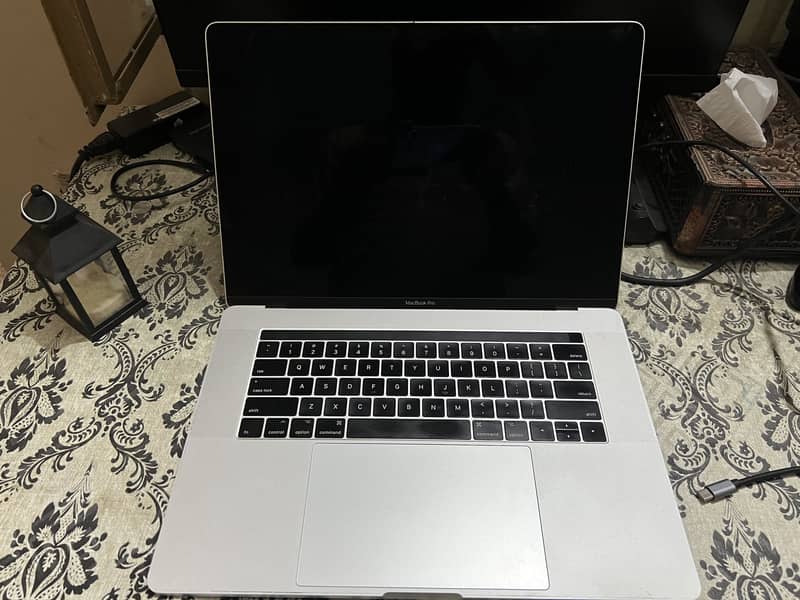 Apple Macbook Pro 2017 3