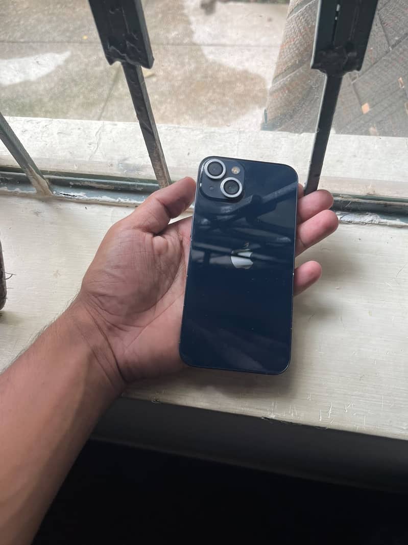 Apple iPhone 13 6