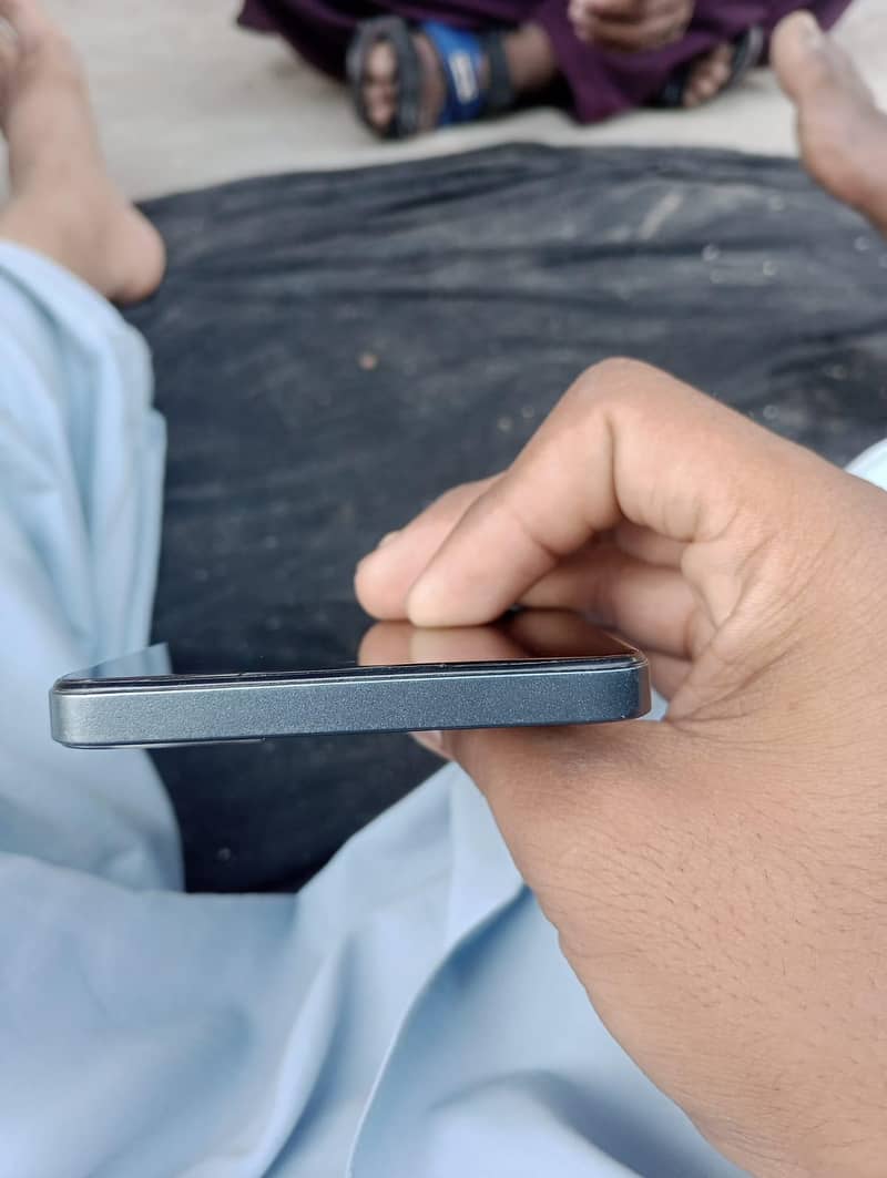 Realme C65 4