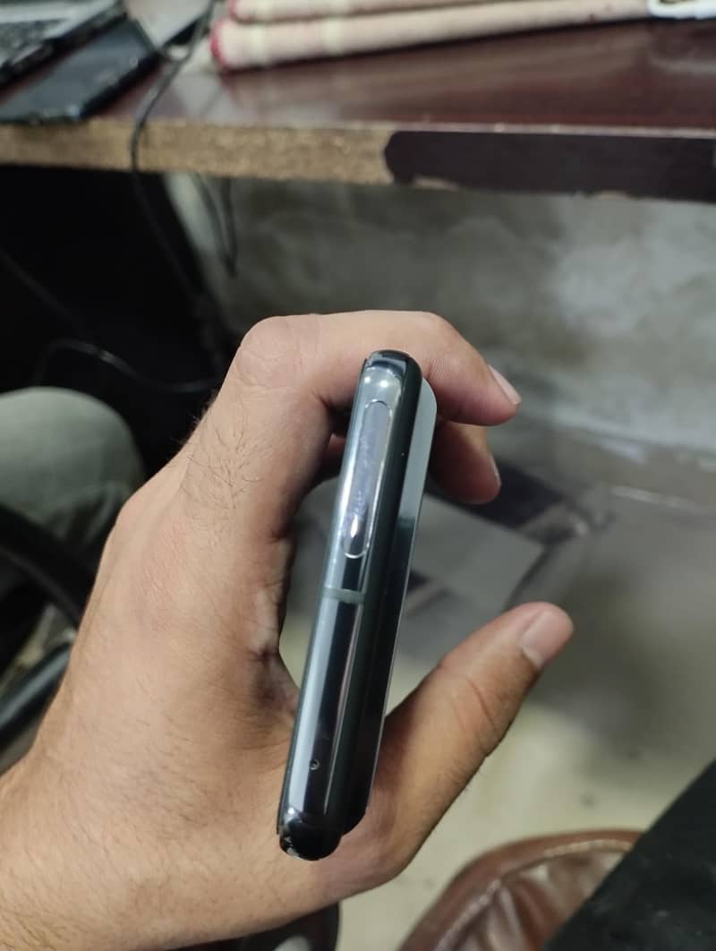 google pixel 8 pro 3