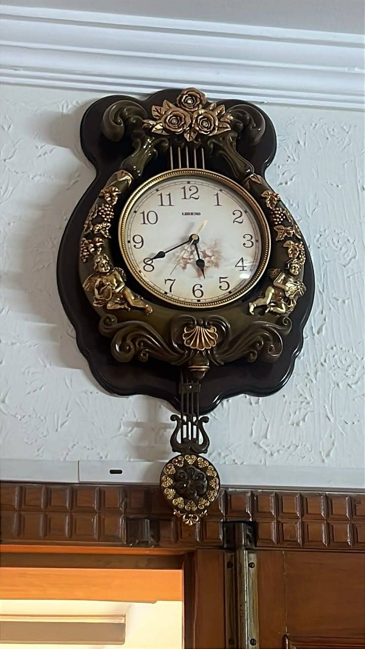 Antique Wall Clock 0