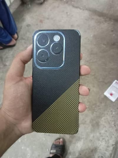 Infinix Hot 40