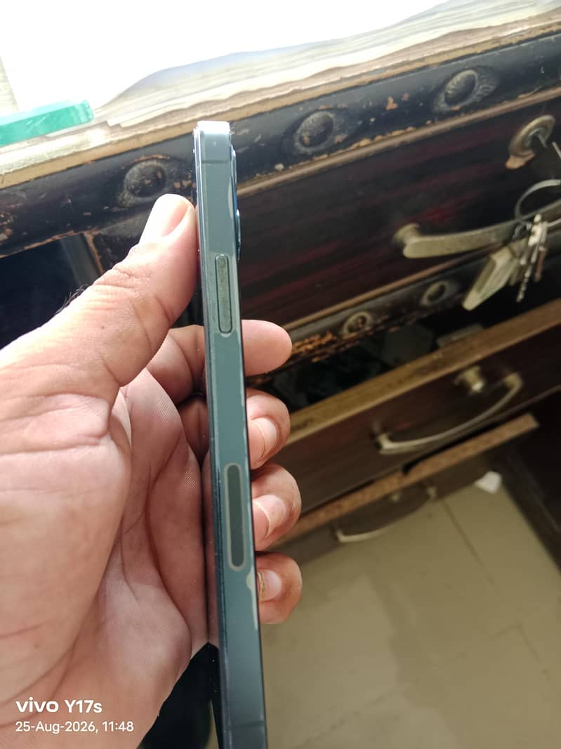 Apple iPhone 12 Pro 1