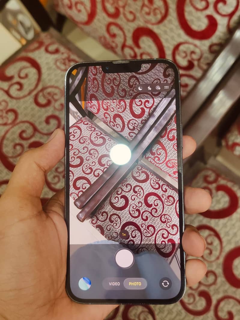 Apple iPhone 13 Pro Max 2