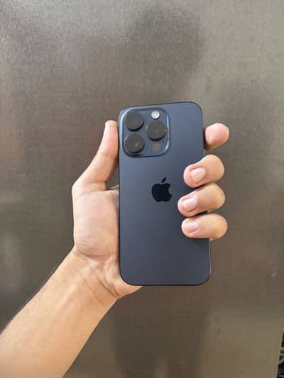 Apple iPhone 15 Pro Factory unlock / X,11,12,13,14,15,16,17,18