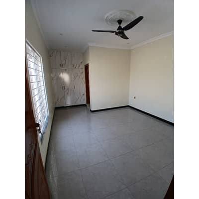 Flat Available For Rent