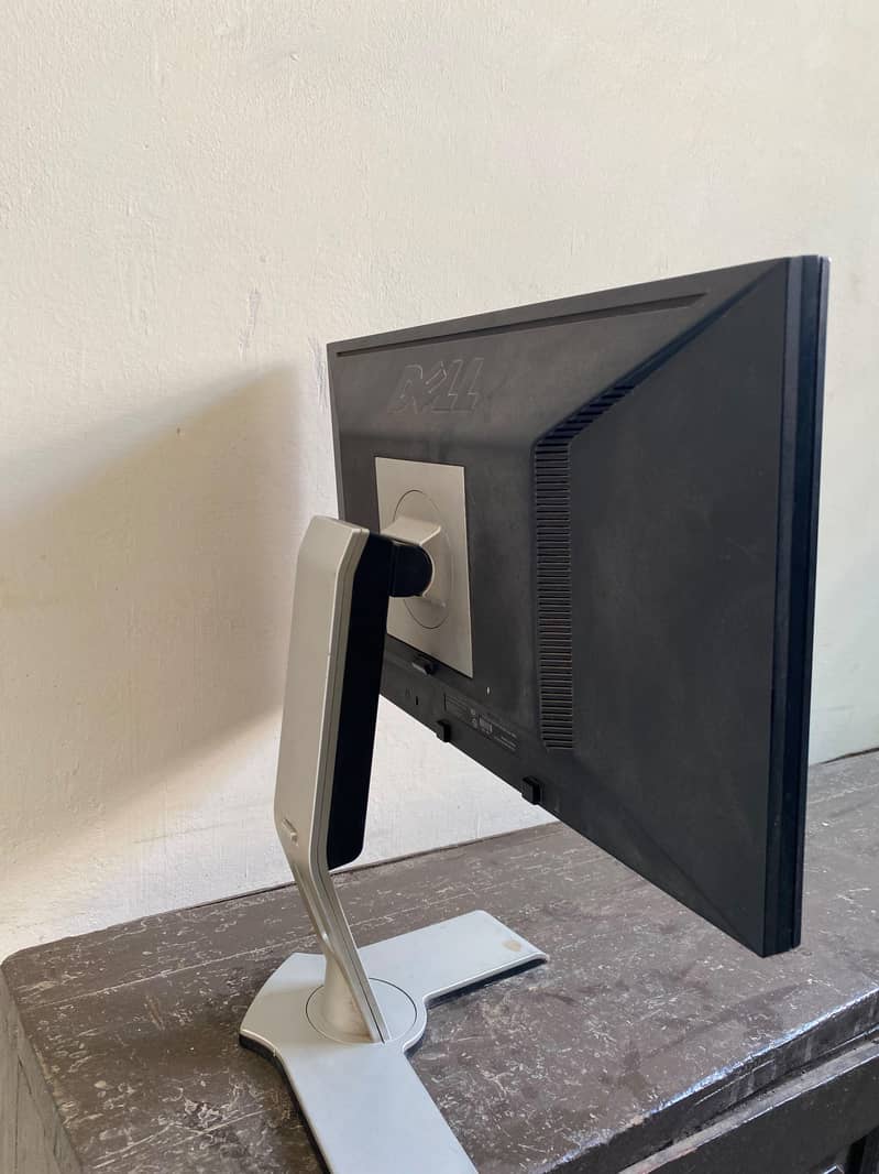 LCD DELL 1