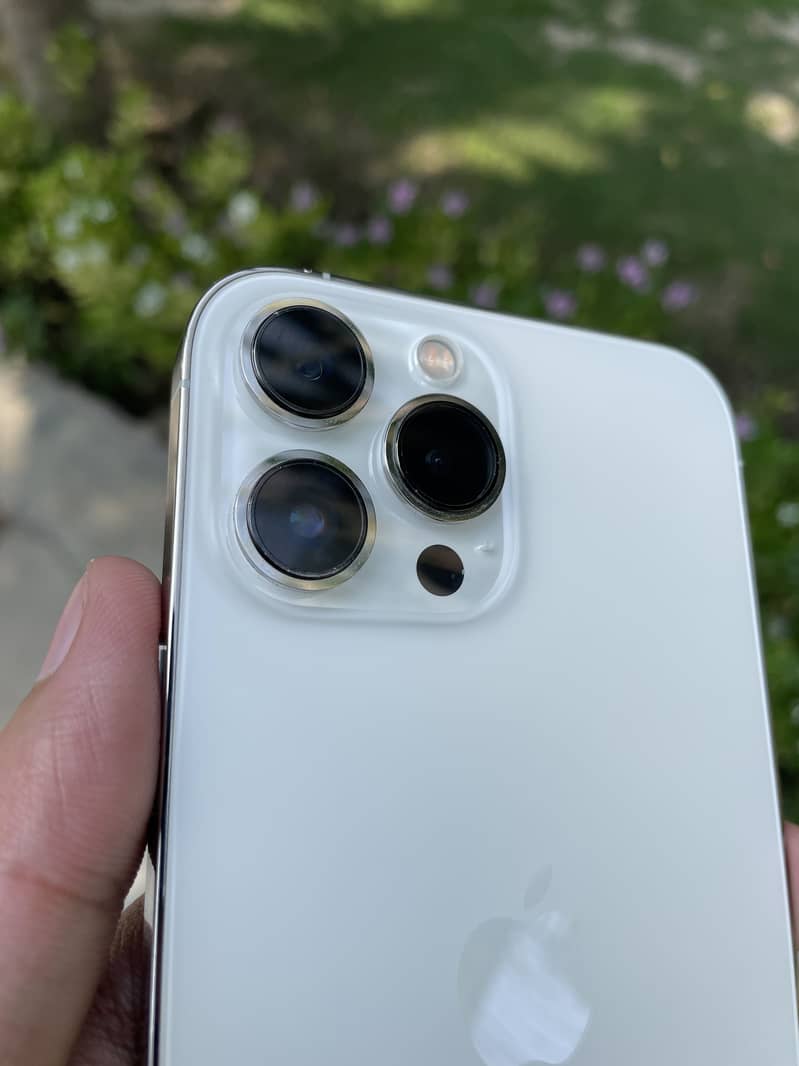Apple iPhone 13 Pro Max 7