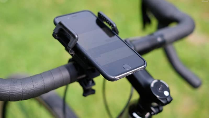 STRIFF Universal Bike Mobile Holder, 360° Rotatable, Anti-Shake Firm Locking Phone Mount for Bicycles & Motorcycles (Black)