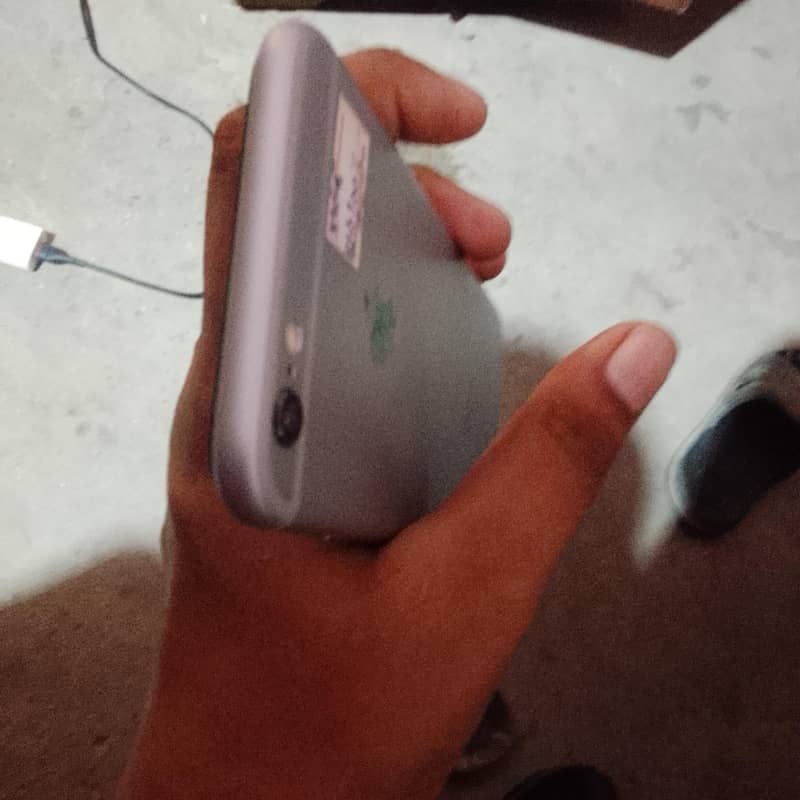  iPhone 6S 3
