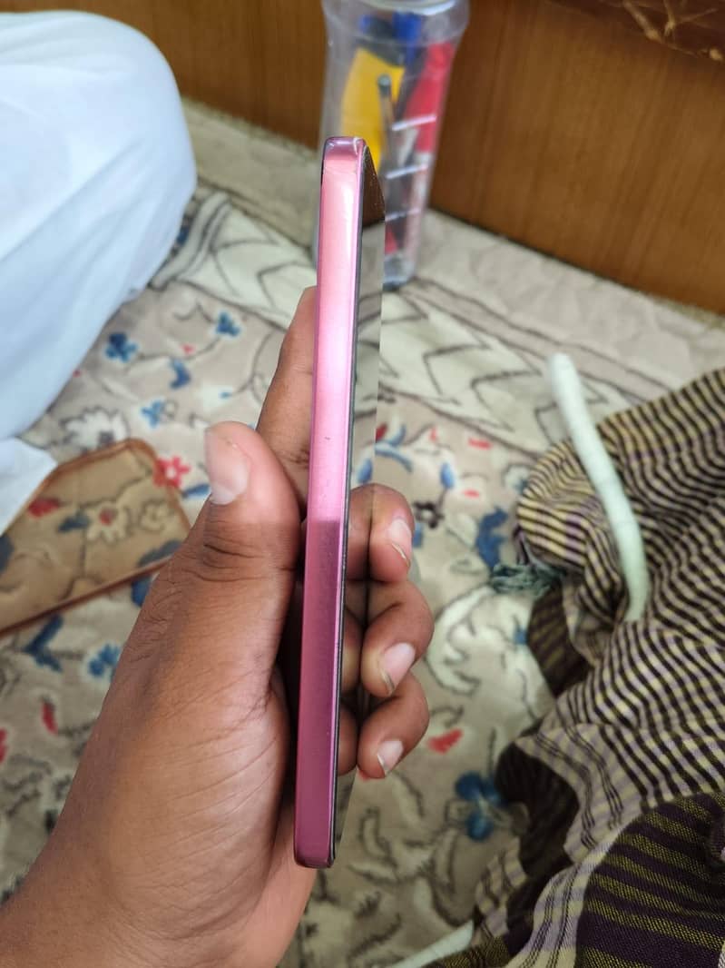 OPPO A6 pro 1