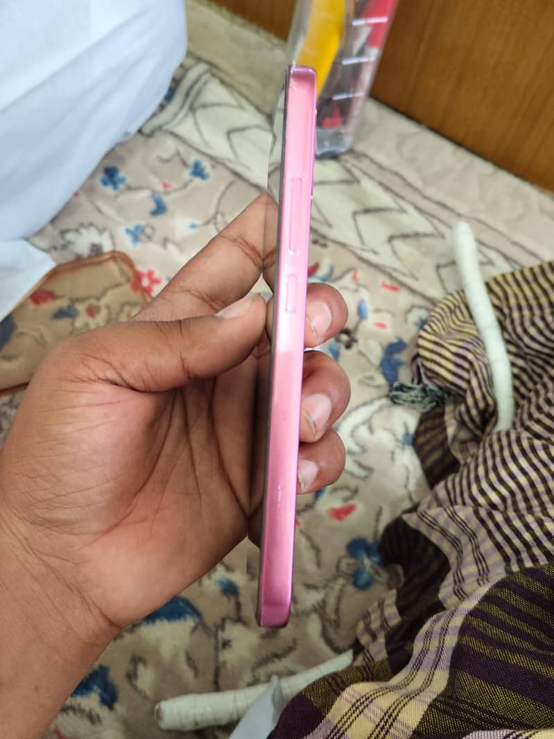 OPPO A6 pro 3