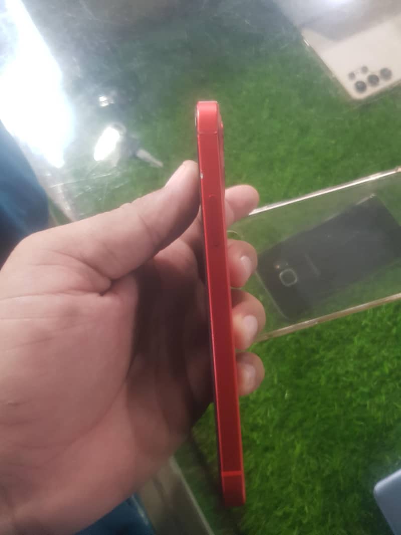 Apple iPhone 12 2