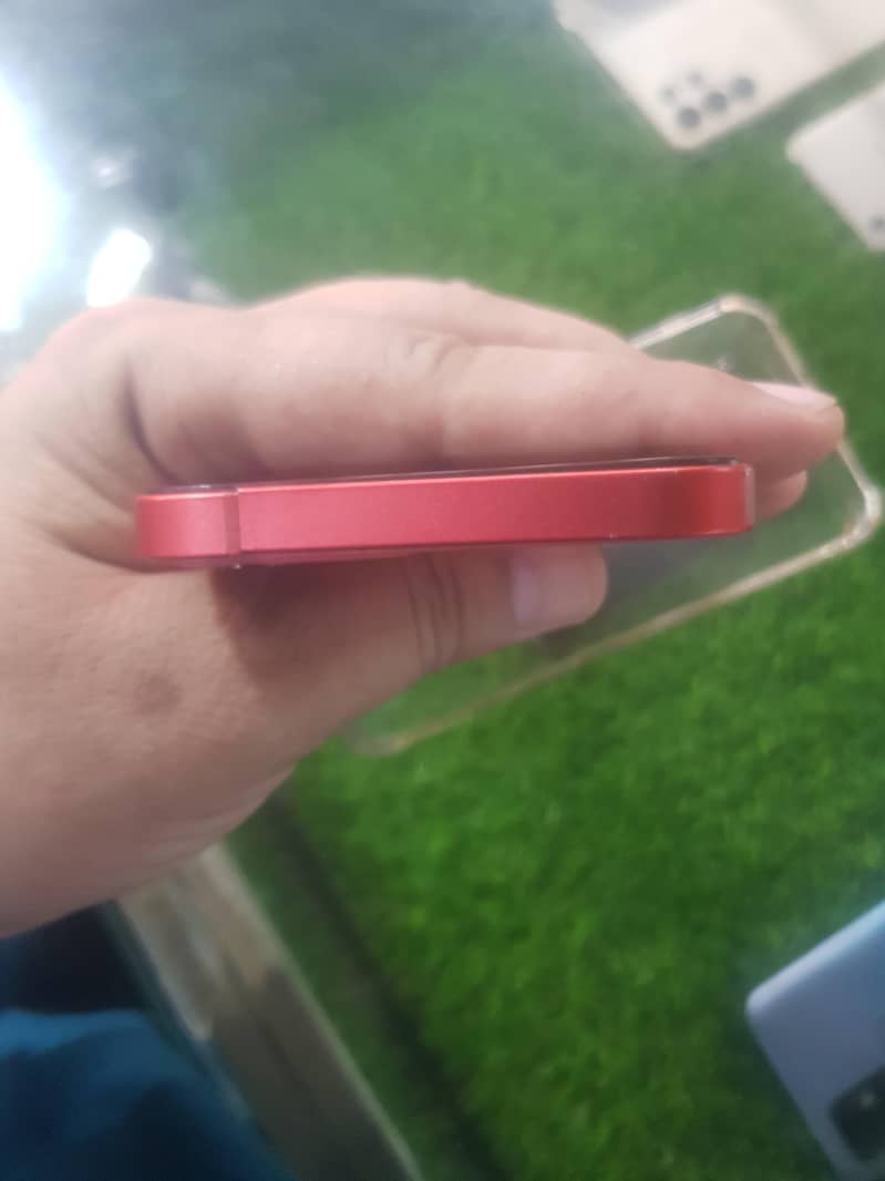 Apple iPhone 12 6
