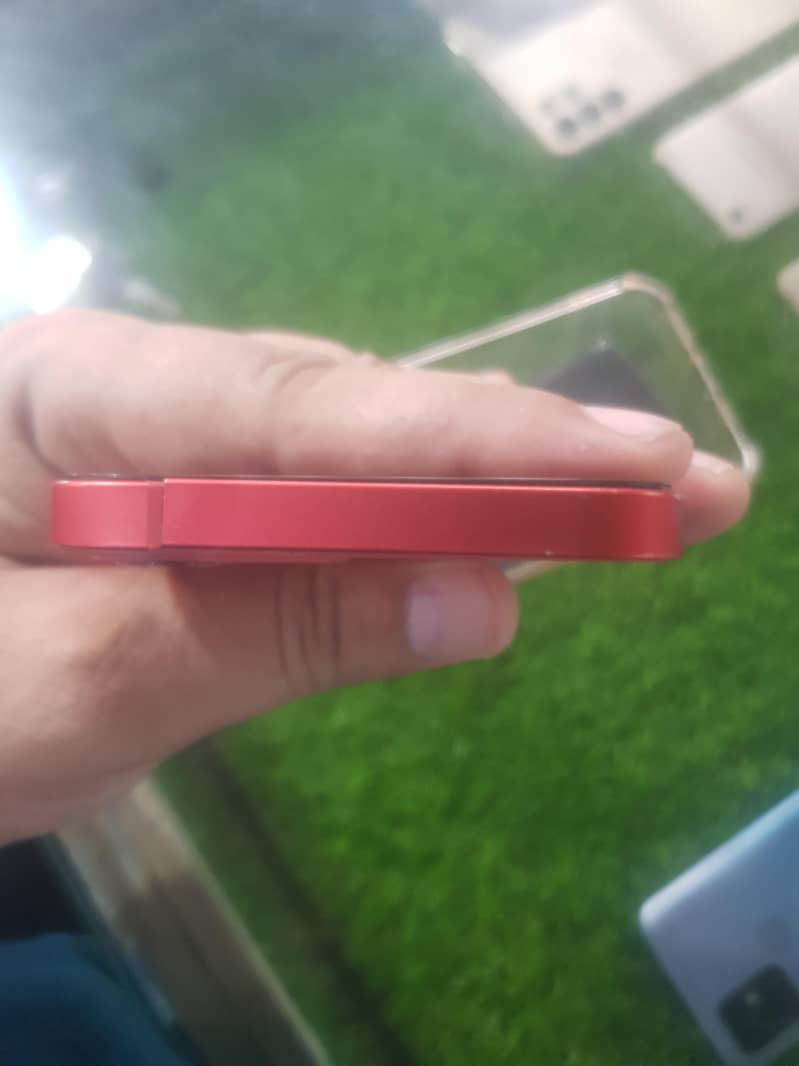 Apple iPhone 12 7