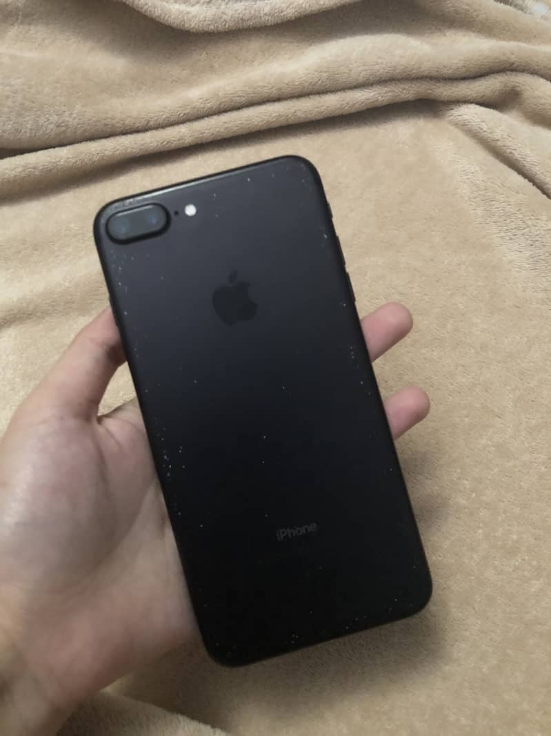 Apple iPhone 7 Plus 0