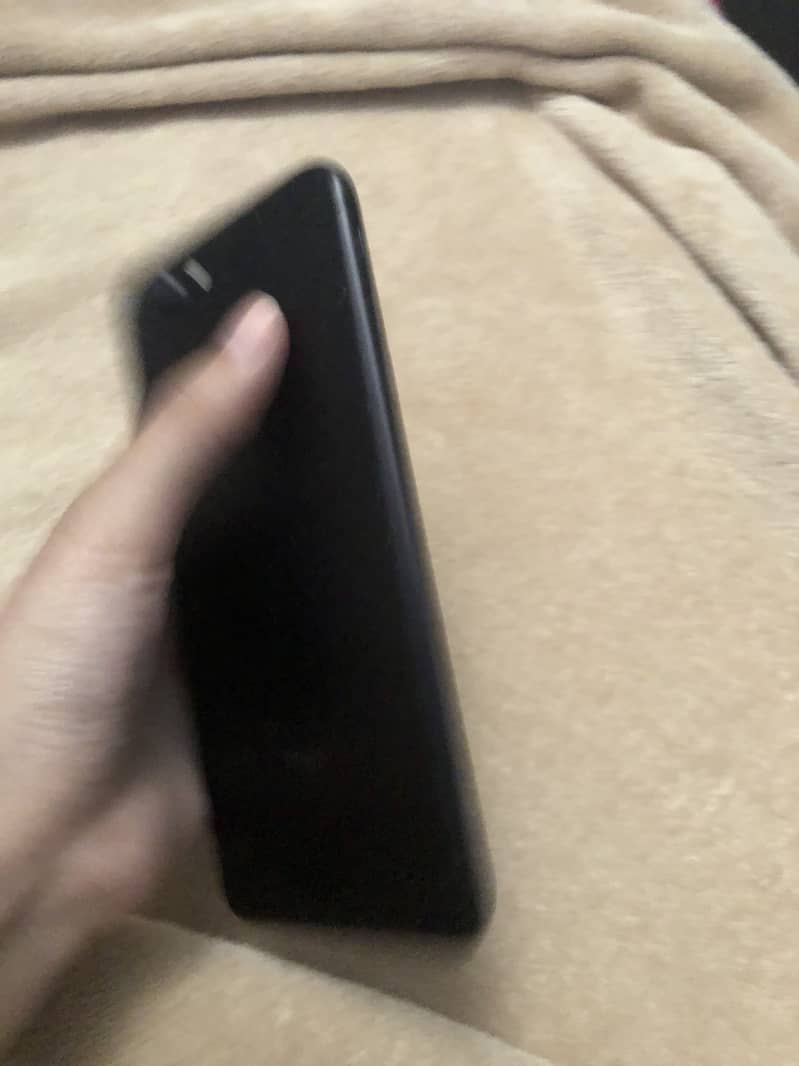 Apple iPhone 7 Plus 3