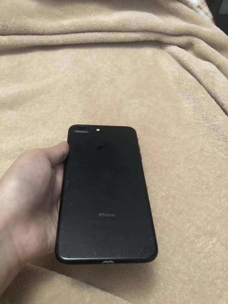 Apple iPhone 7 Plus 4