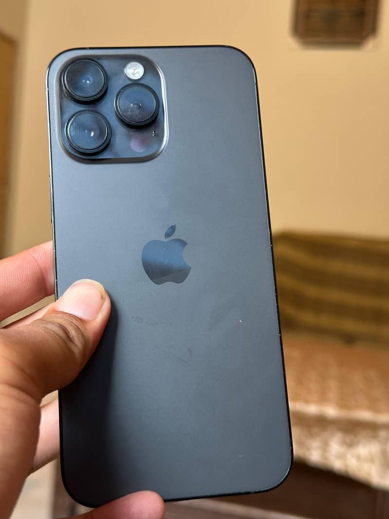 Apple iPhone 14 Pro Max 1