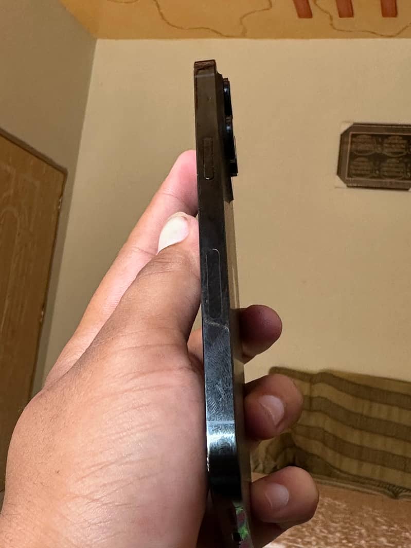 Apple iPhone 14 Pro Max 5