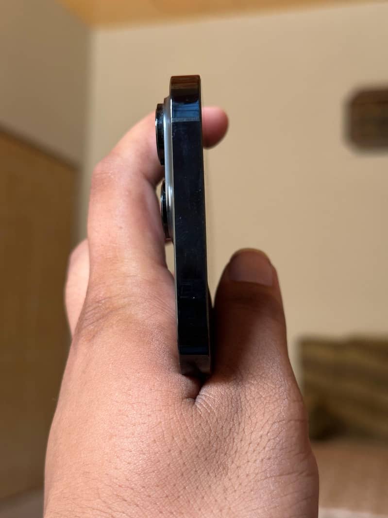 Apple iPhone 14 Pro Max 6