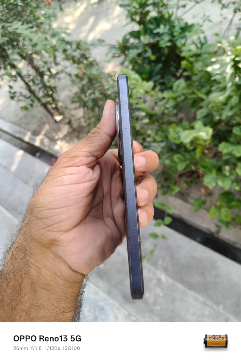 Realme 13 Plus 4
