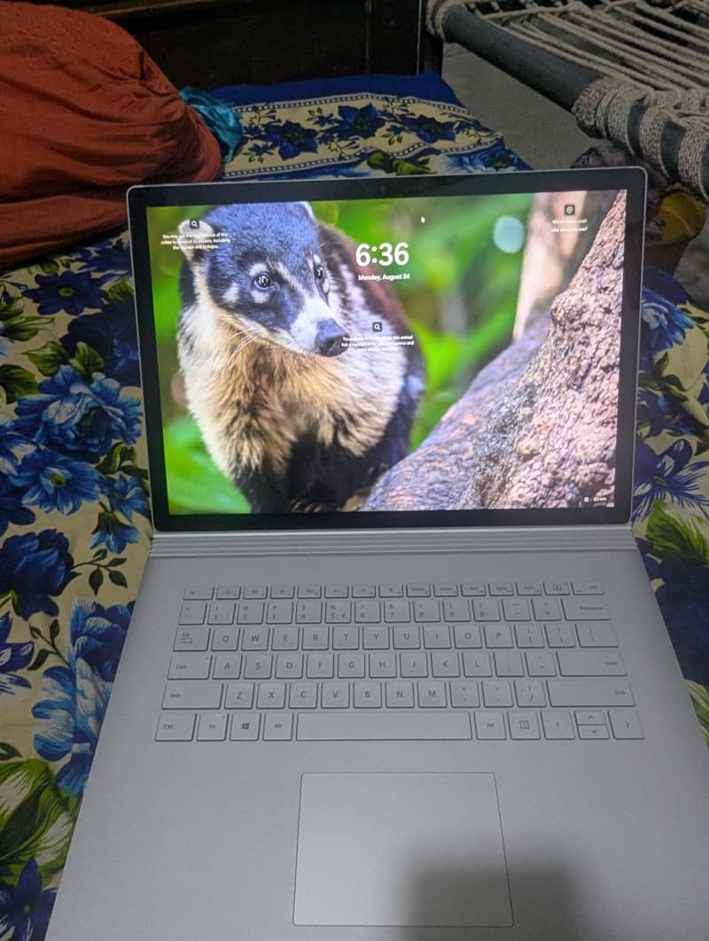 Microsoft surfacebook 3 2