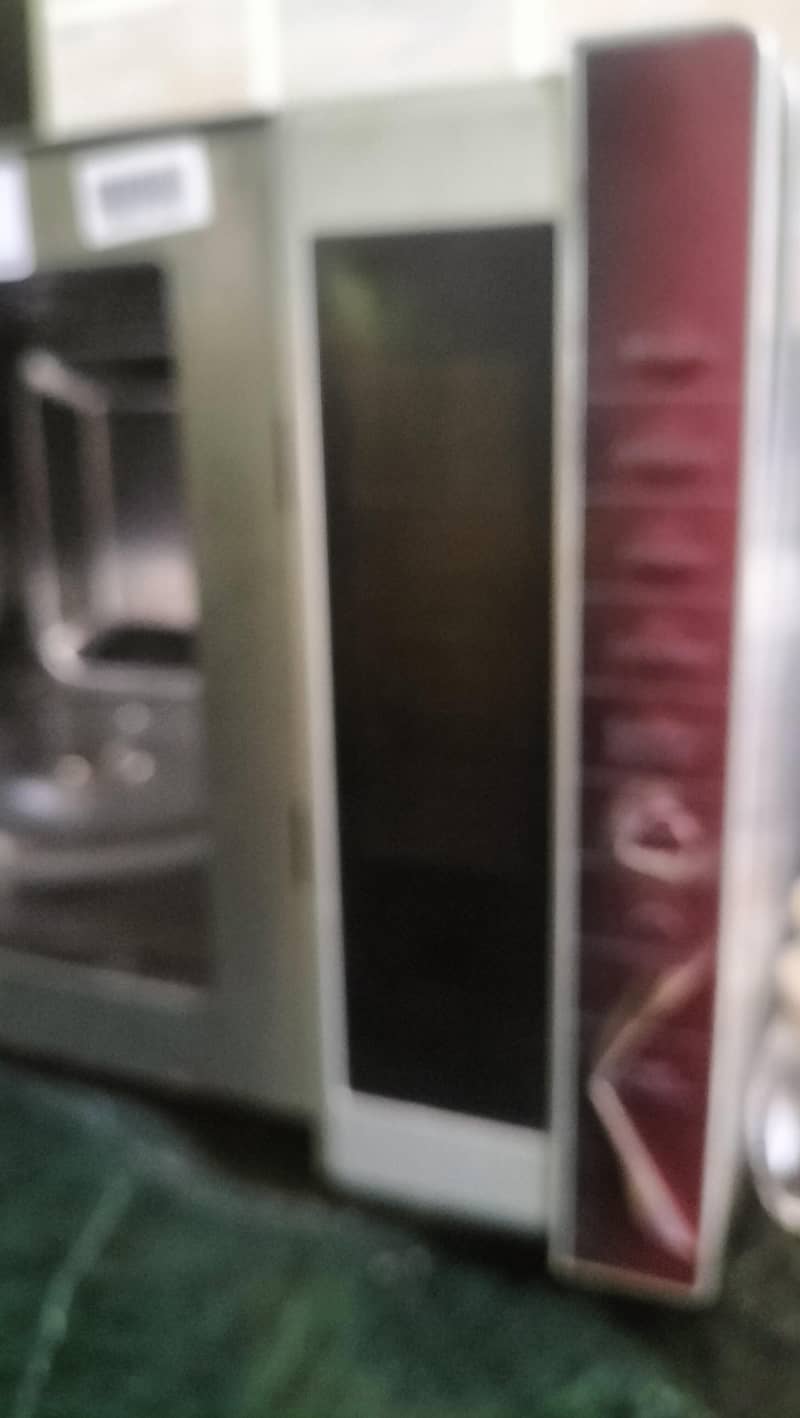 microwave oven 2