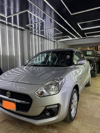 Suzuki Swift GL Silver – 2022 Model / 2023 Registration