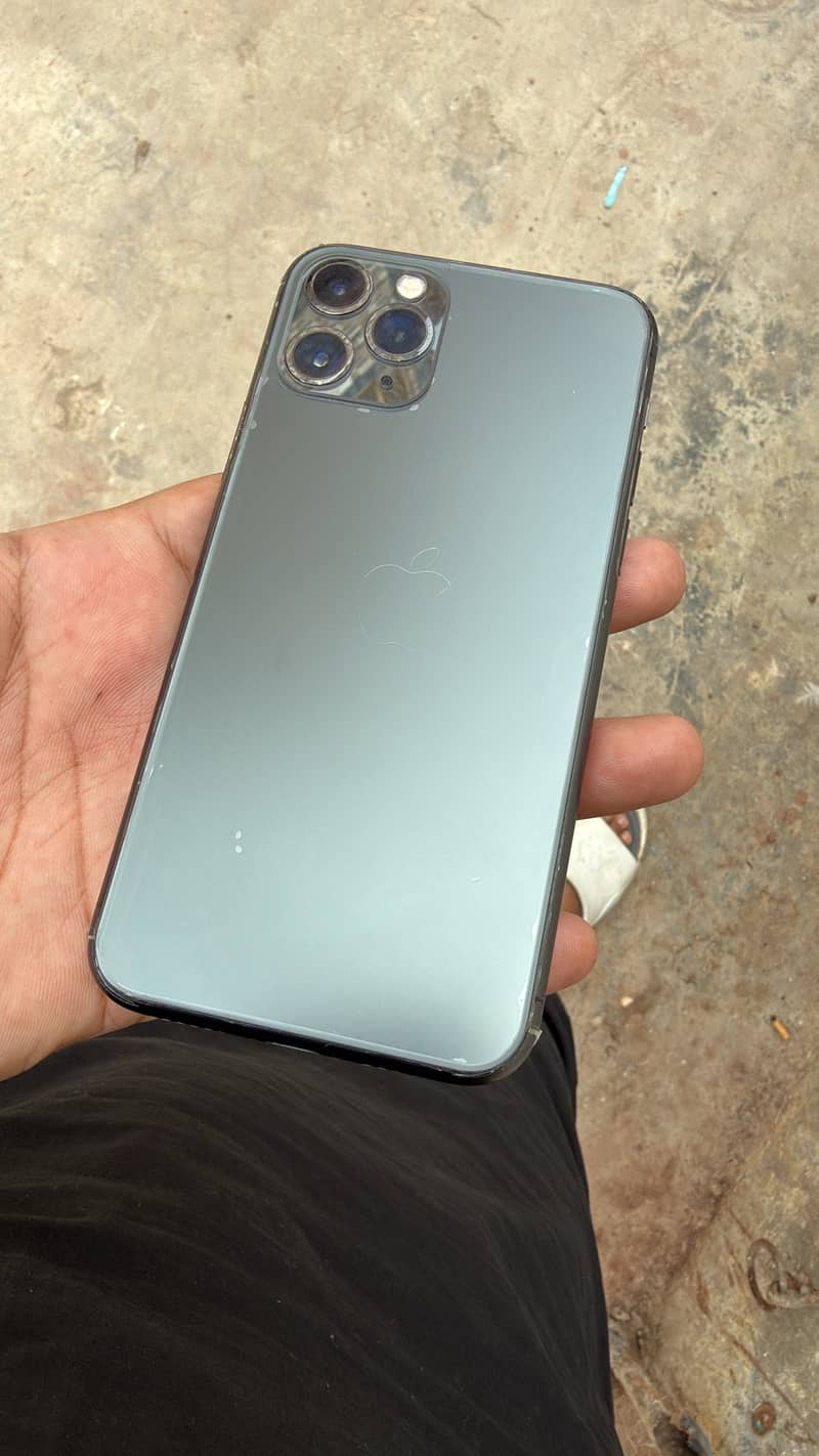 iPhone 11 Pro 1