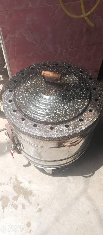 Gass tandoor 4 roti wala good condition