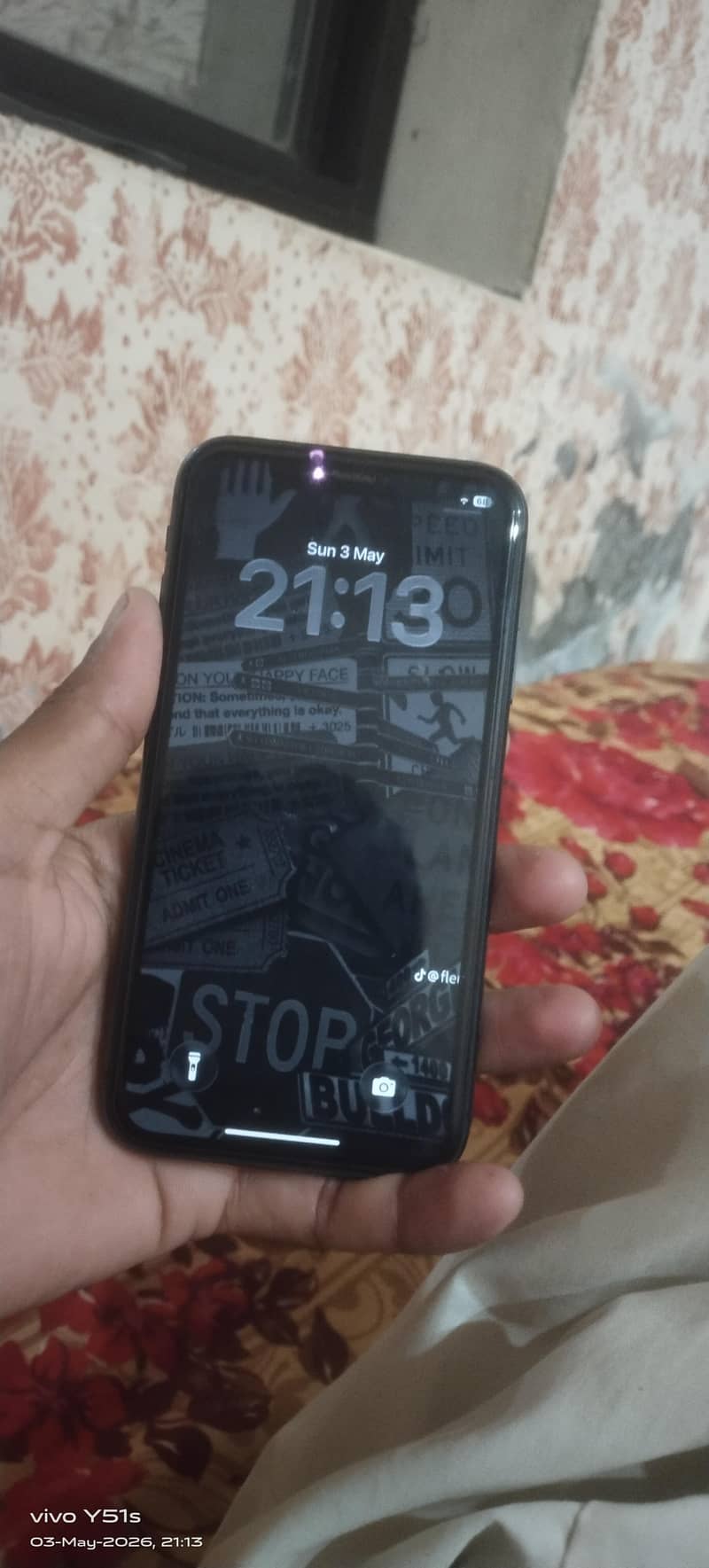 Apple iPhone 11 0