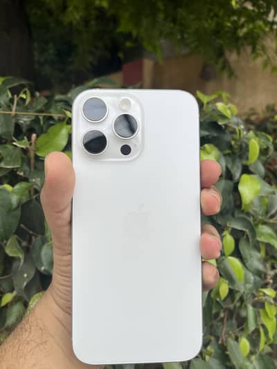 Apple iPhone 16 Pro Max